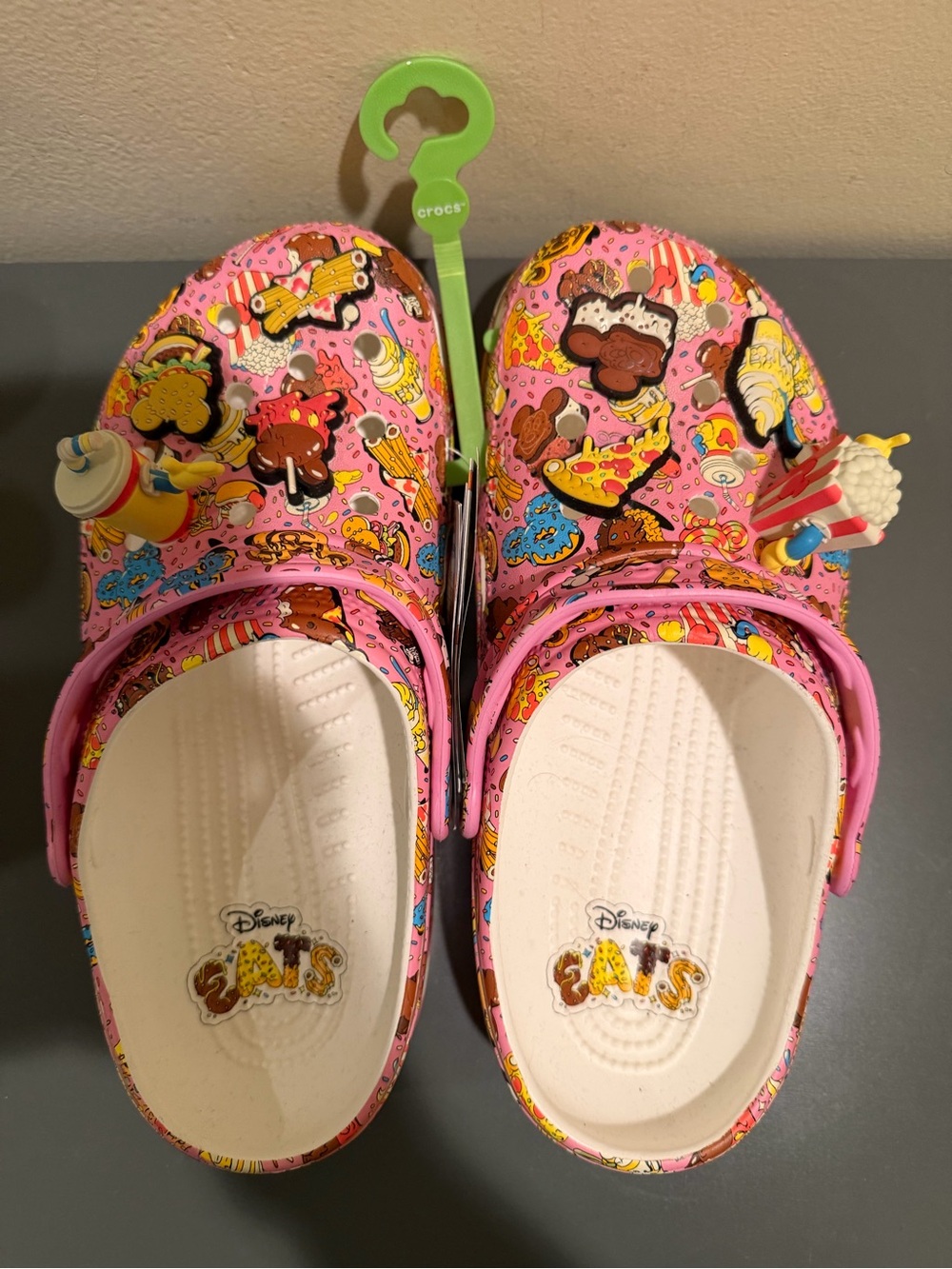 NWT Disney Parks Disney Eats snacks Crocs Clogs M6 / W8 - Picture 3 of 7
